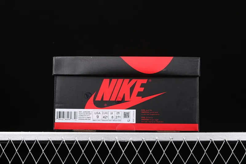 All categories Air Jordan Jordan series basketball shoes Air Jordan 1 High cost-effective version Air Jordan 1 "Dynamic Yellow" AJ1 black and white contrast stitching hook basketball shoes CD6579-071